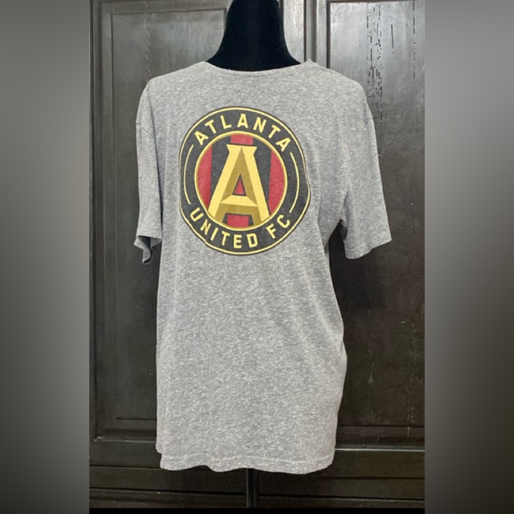 Adidas unisex short sleeves Atlanta United FC t-shirt- size LARGE